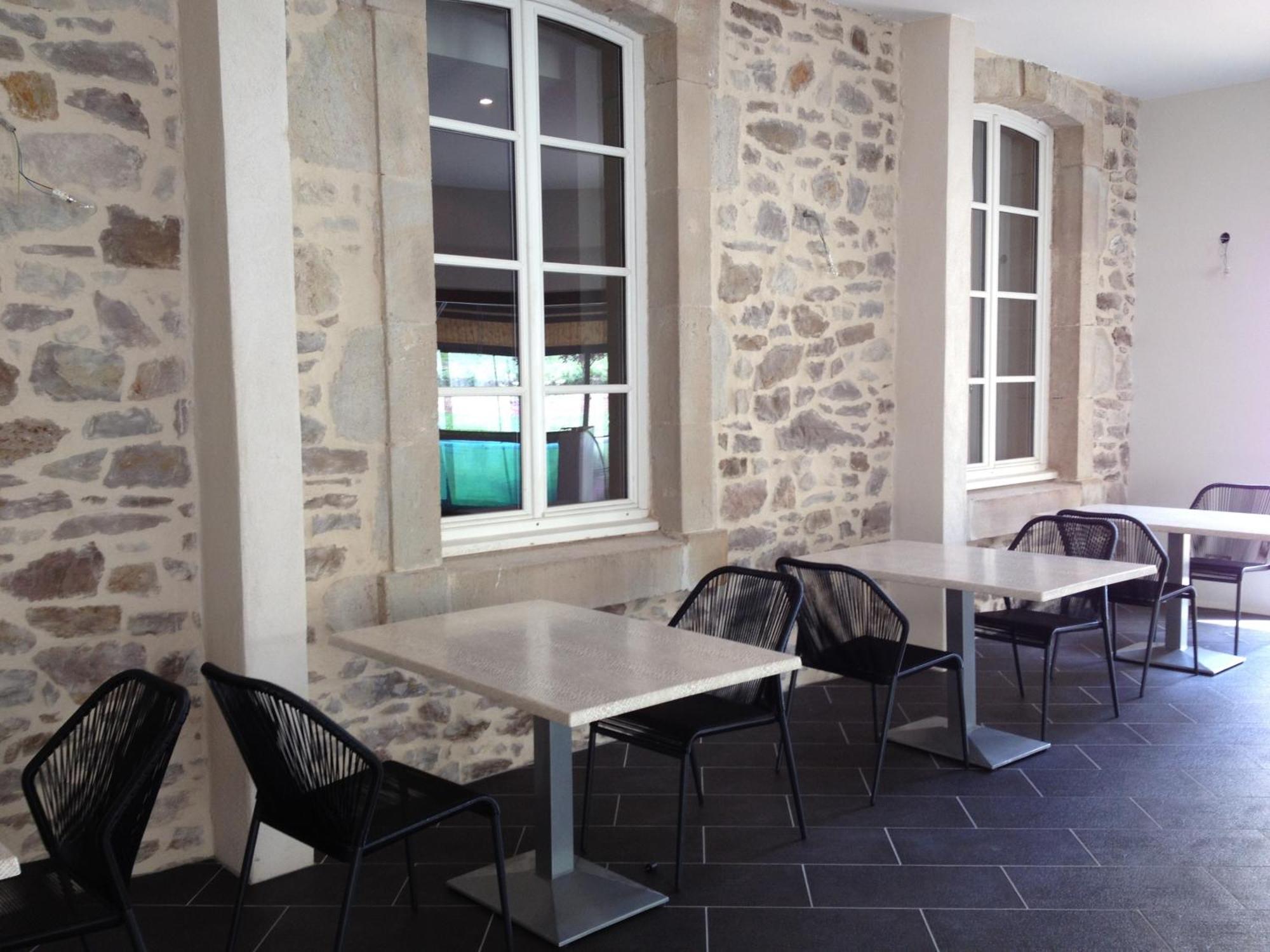 Le 1837 Aparthotel Saint-Affrique Exterior photo