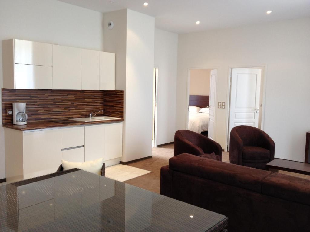 Le 1837 Aparthotel Saint-Affrique Room photo